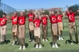 Keşan’da öğrencilerden Millilere dev destek