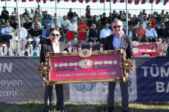 Kocaeli'de başpehlivan altın kemeri Feyzullah Aktürk'ün oldu