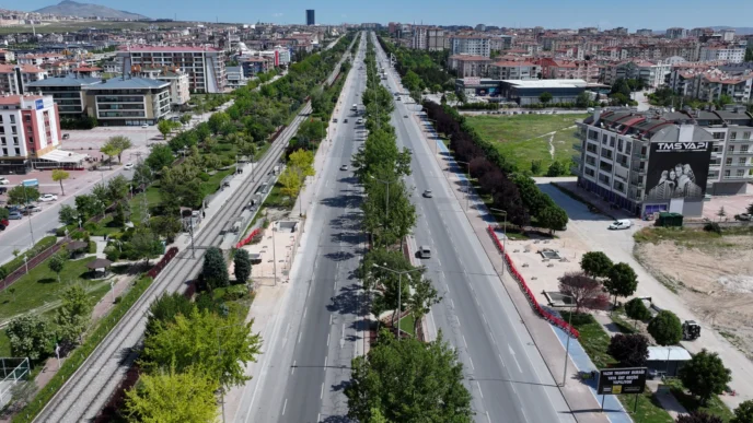 Konya’da yayalar ve bisikletliler için 2 yeni üst geçit