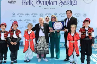 Konya Karatay’da kültürel miras halk oyunlarıyla yaşatıldı