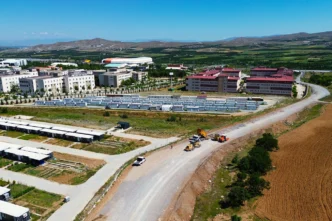 Malatya’da yol açma çalışmaları sürüyor