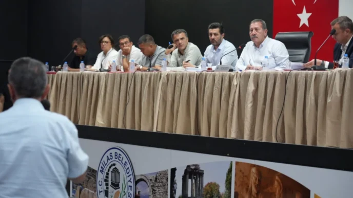 Muğla Milas'ta Başkan Topuz muhtarları dinledi