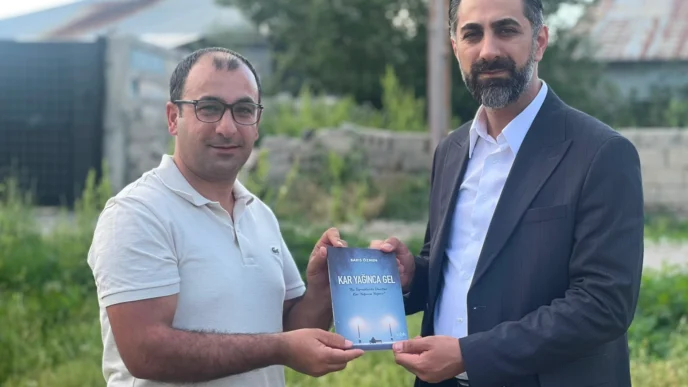Ömer Tahtalı’dan Barış Özmen’in şiir kitabına destek