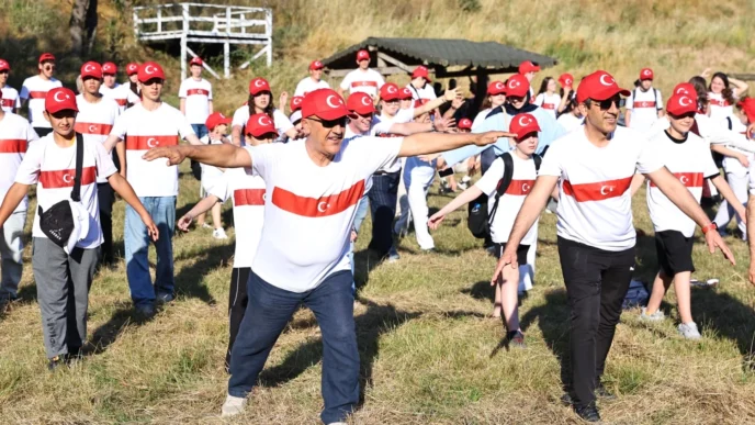 Sakarya'da Altın Çark Gençlik Şöleni Poyrazlar’da gerçekleştirildi