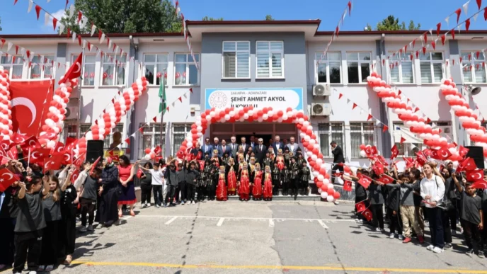 Sakarya’da eğitim maratonu karne sevinciyle tamamlandı