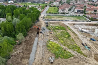 Sakarya'da Necmettin Erbakan Bulvarı tek yönlü trafiğe kapatılacak