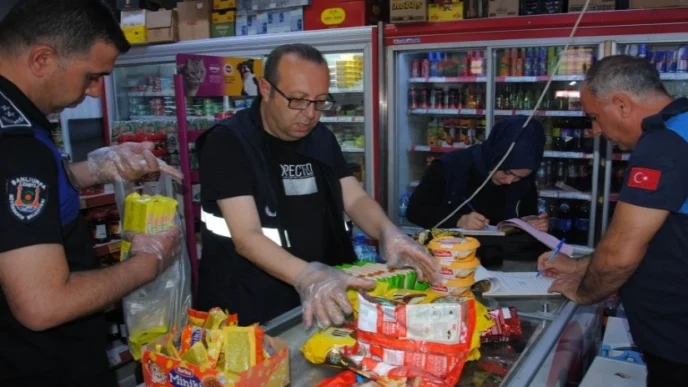 Şanlıurfa’da tarihi geçmiş ürünlere geçit yok