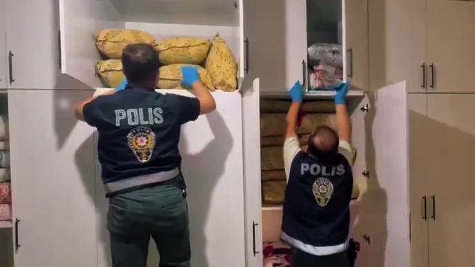 Şanlıurfa merkezli 11 ilde dev narkotik operasyonu! 35 suç örgütü çökertildi