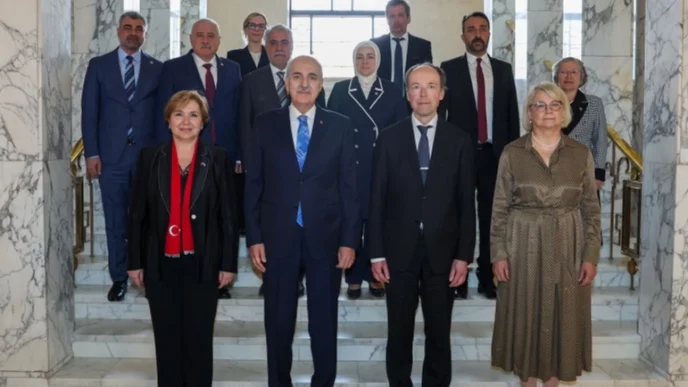 TBMM Başkanı Kurtulmuş, NATO ve bölgesel barış mesajları verdi