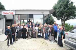 Trabzon'da huzurevi sakinlerine anlamlı ziyaret