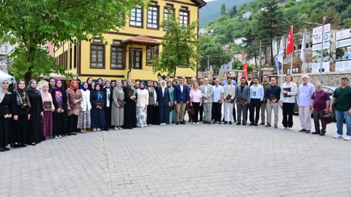 Yıldırım’da düşünen ve üreten gençler yetişiyor