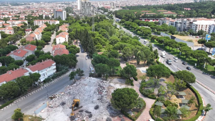 Manisa Yunusemre'ye Büyükşehir'den modern tesis
