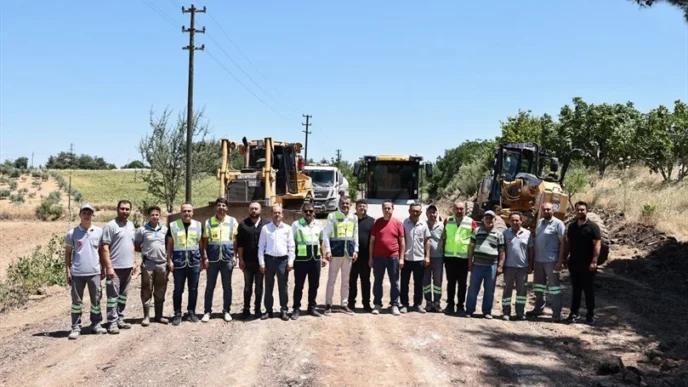 Denizli Kale’de üreticiye destek ve yol incelemesi