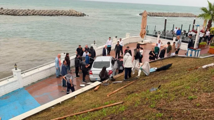 Düzce Akçakoca'da korkutan kaza