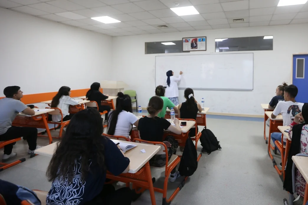 GASMEK öğrencilerinden YKS’de büyük başarı