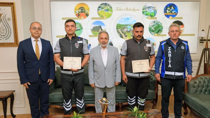 Kayseri Talas'ta dürüstlük ödüllendirildi
