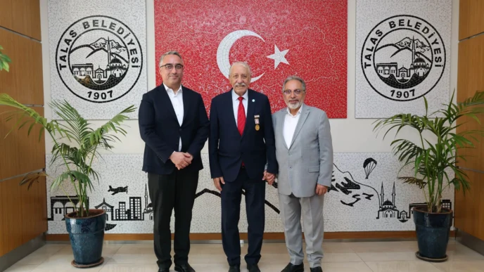 KKTC Öksüzoğlu'ndan Başkan Yalçın'a ziyaret