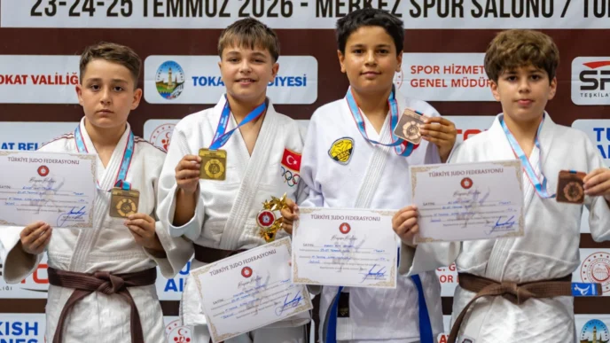 Kürsülerin değişmeyen adresi: Kağıtspor