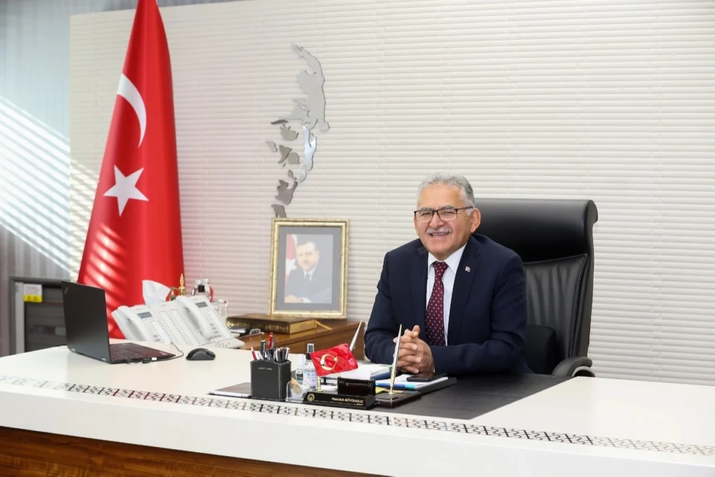Memduh Büyükkılıç'tan 'Basın Bayramı' mesajı
