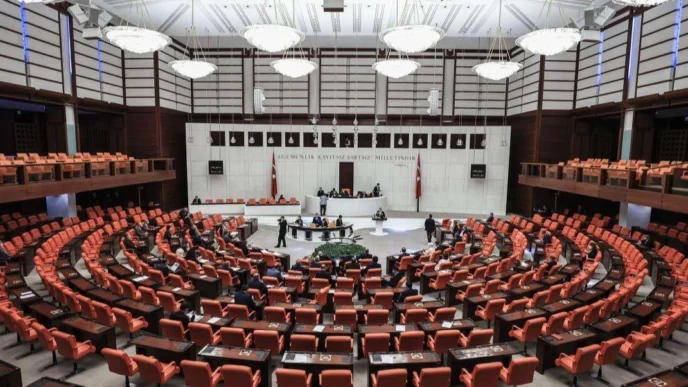 TBMM'deki sandalye dağılımı yeniden şekillendi... İşte son durum