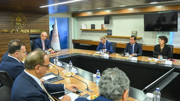 Bakan Ersoy, hizmet ihracatında yeni hedefleri değerlendirdi