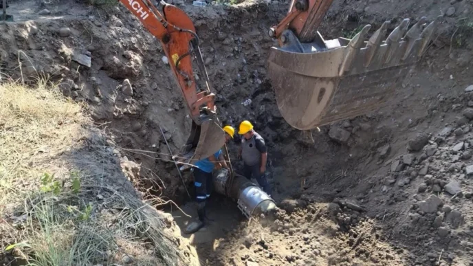 Balıkesir'de 40 yıllık içme suyu hattında bakım ve onarım
