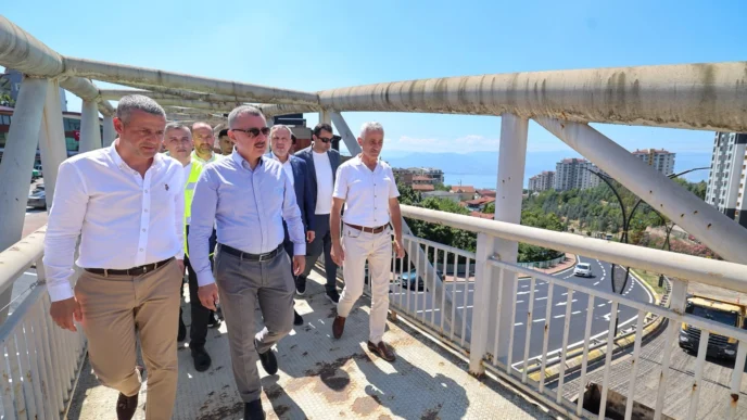 Başkan Büyükakın’dan İzmit’in geleceğine yakın takip