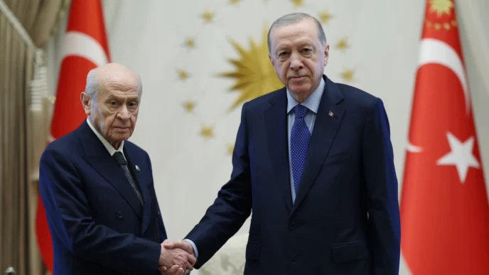 Cumhurbaşkanı Erdoğan, Bahçeli'yi Külliye'de kabul etti