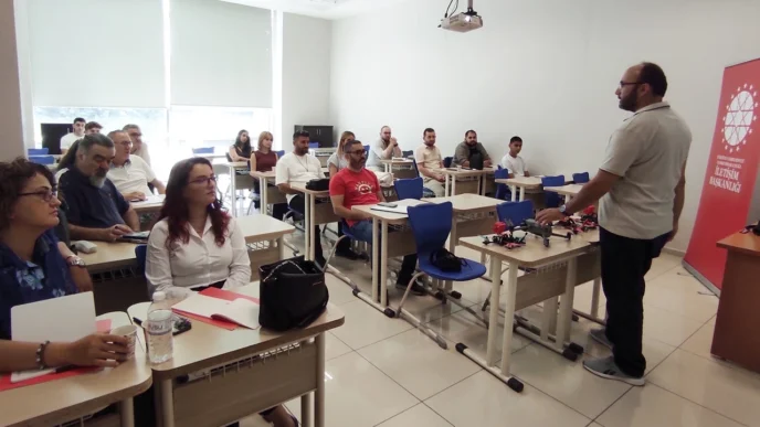 İletişim Başkanlığı’ndan basın mensuplarına İHA-1 ticari pilot eğitimi