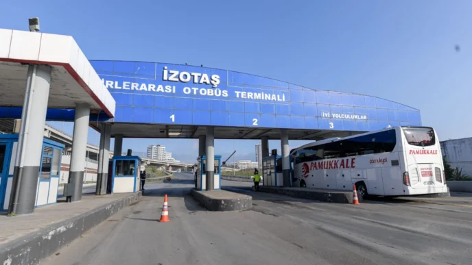 İzmir Otogarı’nda tahliye süreci tamamlandı! İşletme Büyükşehir'e geçiyor
