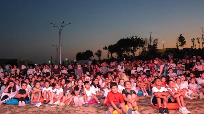Kocaeli'de yaz akşamları “Çık Dışarıya Oynayalım” ile renklendi
