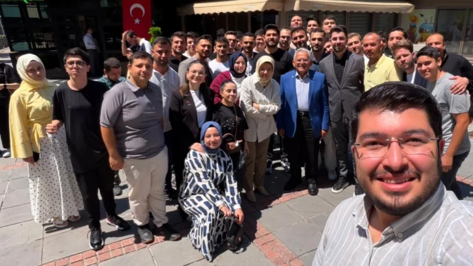 Memduh Büyükkılıç, Kayserili gençlerle buluştu