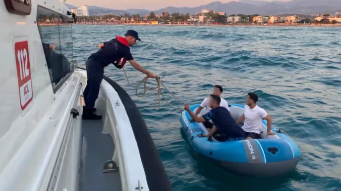 Sahil Güvenlik'ten Temmuz bilançosu... 339 kişi kurtarıldı, 74 tıbbi tahliye yapıldı